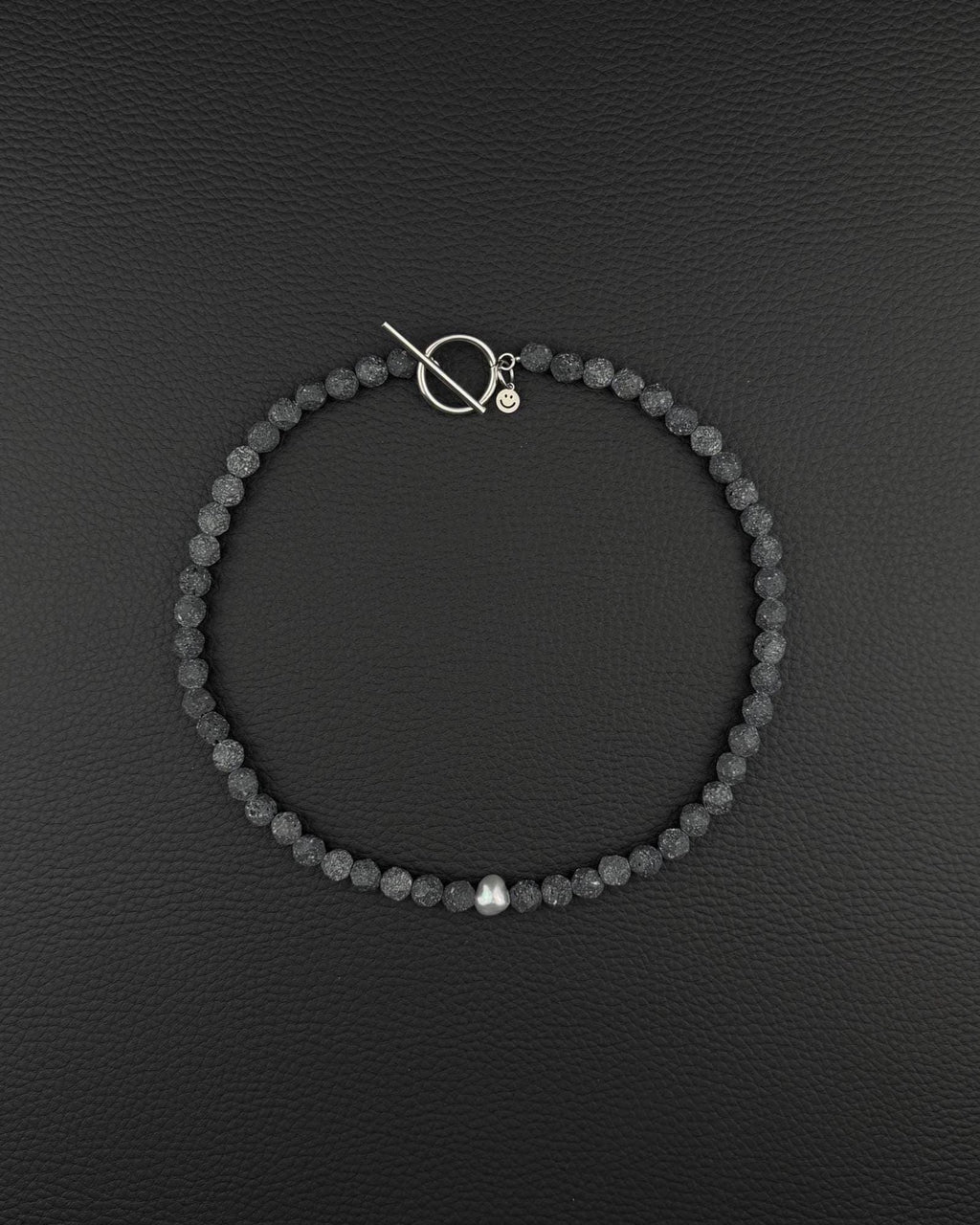 LJÓSBRUNNUR II | Handmade Lava Stone & Pearl Necklace | Dark Minimal Jewelry