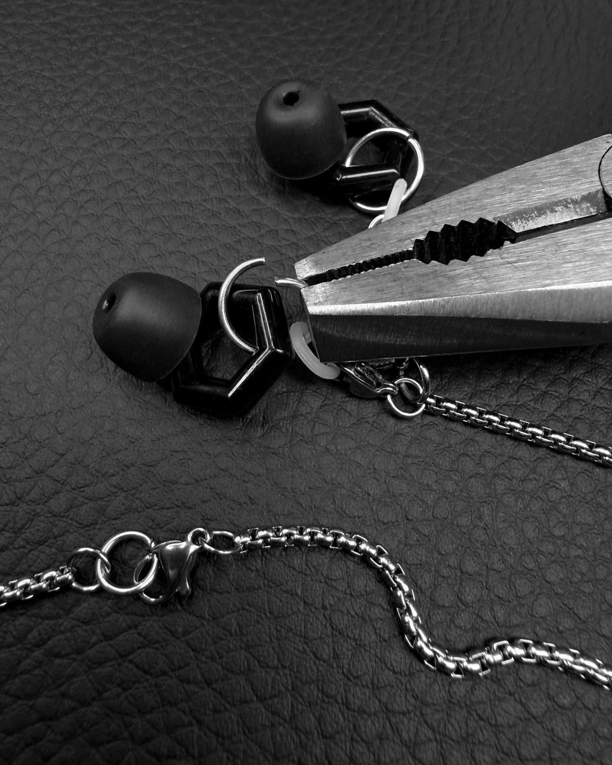 BEAT KEEPER | Handmade Stainless Steel Party Plugs Chain | Rave Jewellery